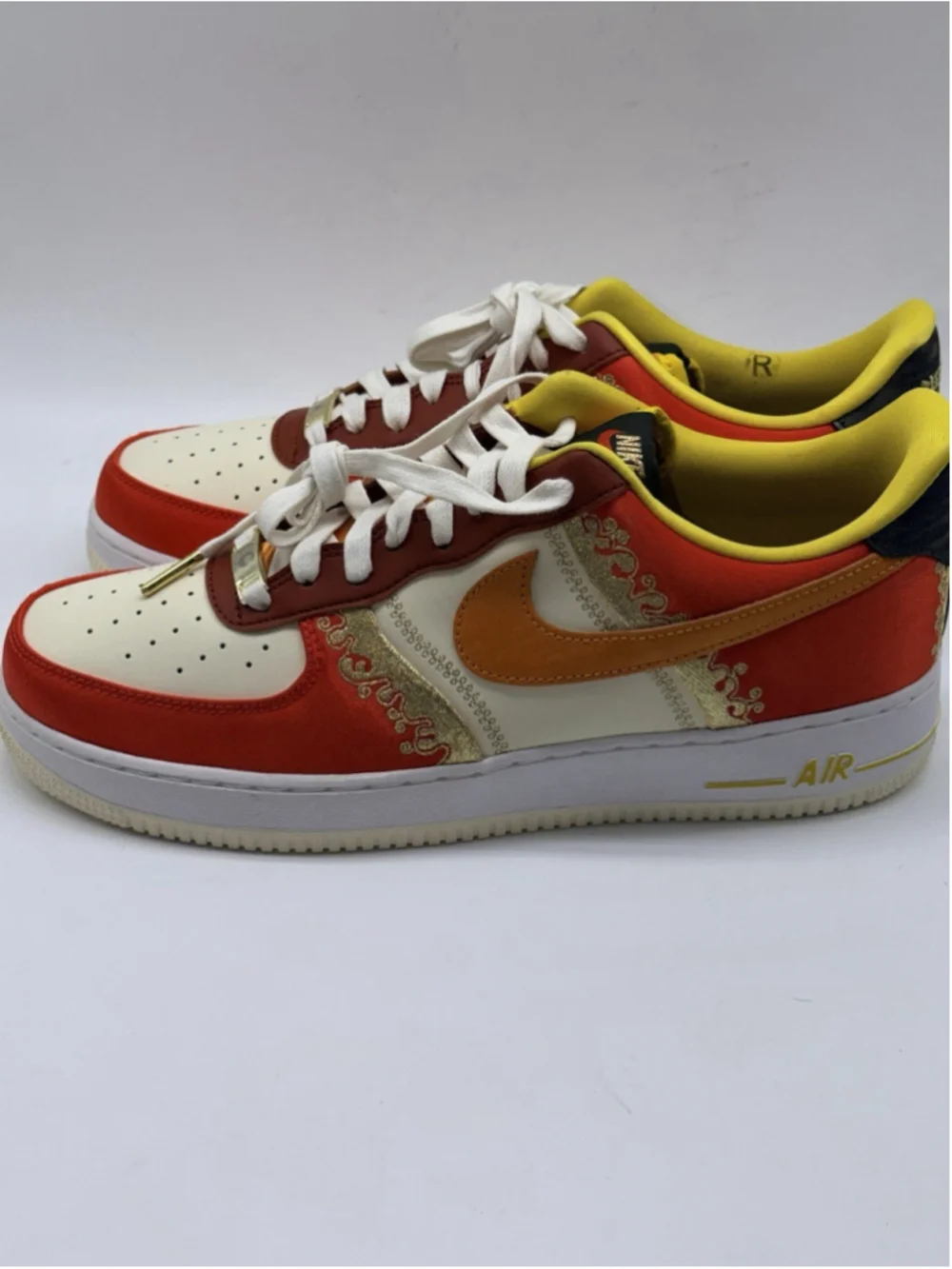 Nike product pair
